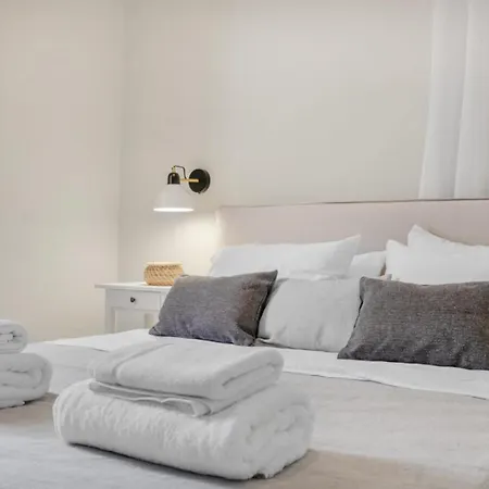 Historical Charm * Lefkada City