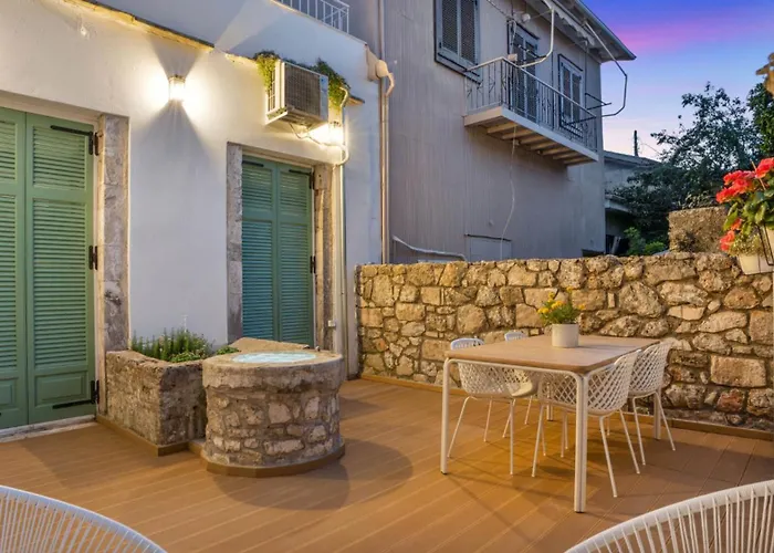 Historical Charm Apartment