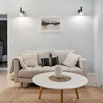 Historical Charm Apartment *