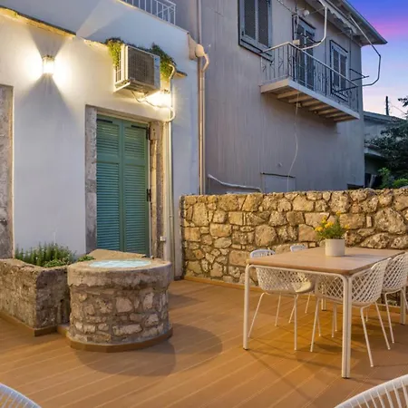 Historical Charm Appartement